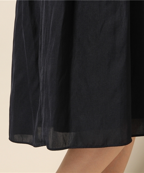 ELFORBR（エルフォーブル）の「サテンミドル丈ワンピース15（ワンピース・レディース・ネイビー/キャメル・36/38）」の8枚目の写真