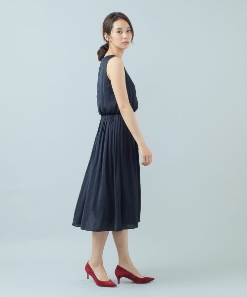 ELFORBR（エルフォーブル）の「サテンミドル丈ワンピース15（ワンピース・レディース・ネイビー/キャメル・36/38）」の19枚目の写真