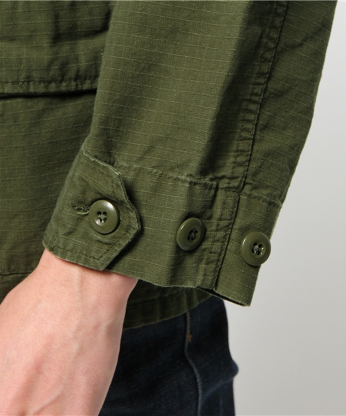Journal Standard TRISECT(トライセクト)の「TRISECT MADE IN AMERICA: ファティーグジャケット ##(ミリタリージャケット・メンズ・カーキ/グリーン・SMALL/LARGE/MEDIUM)」の7枚目の写真