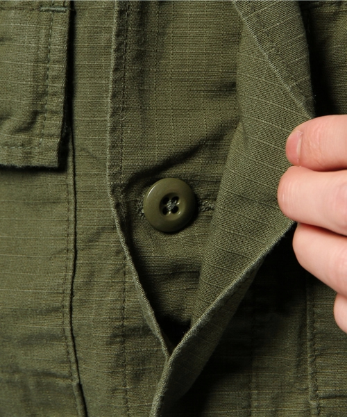 Journal Standard TRISECT(トライセクト)の「TRISECT MADE IN AMERICA: ファティーグジャケット ##(ミリタリージャケット・メンズ・カーキ/グリーン・SMALL/LARGE/MEDIUM)」の11枚目の写真