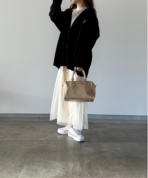t a r o s u(タロス)の「one point logo loose cardigan/ワンポイントロゴルースカーディガン(カーディガン/ボレロ・レディース・ブラック/グレー・FREE)」の9枚目の写真