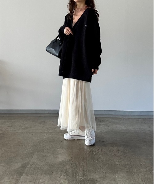 t a r o s u(タロス)の「one point logo loose cardigan/ワンポイントロゴルースカーディガン(カーディガン/ボレロ・レディース・ブラック/グレー・FREE)」の12枚目の写真