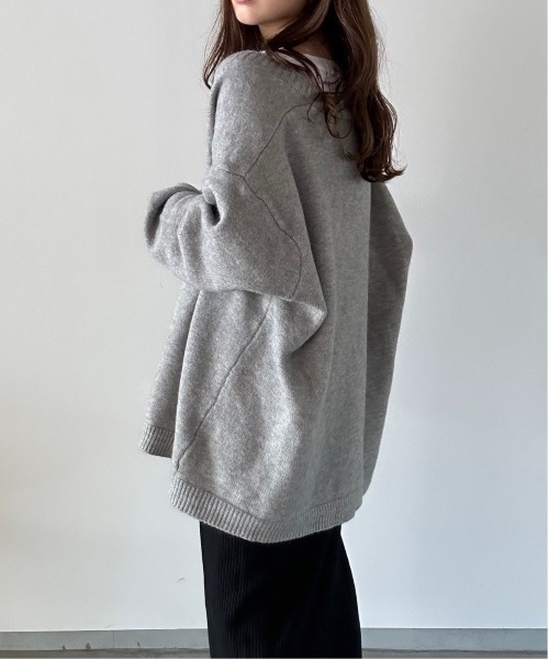 t a r o s u(タロス)の「one point logo loose cardigan/ワンポイントロゴルースカーディガン(カーディガン/ボレロ・レディース・ブラック/グレー・FREE)」の17枚目の写真