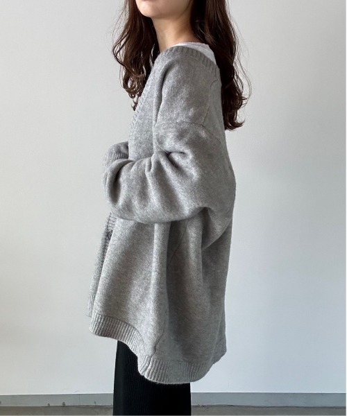 t a r o s u(タロス)の「one point logo loose cardigan/ワンポイントロゴルースカーディガン(カーディガン/ボレロ・レディース・ブラック/グレー・FREE)」の21枚目の写真
