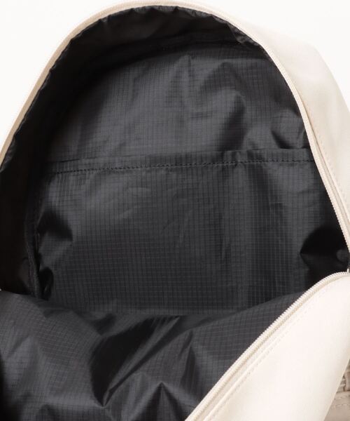 CONVERSE(コンバース)の「【CONVERSE】CIRCLE MINI BACKPACK/バックパック/通勤・通学(バックパック/リュック・メンズ・ホワイト/グレー/ネイビー/ブラック/カーキ・FREE)」の12枚目の写真