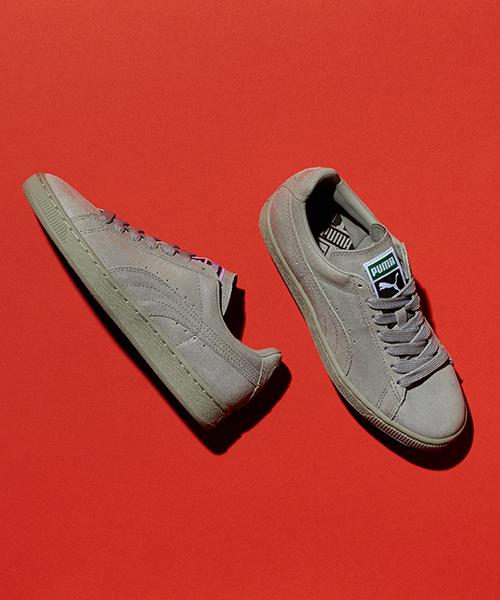 PUMA（プーマ）の「スウェード クラシック+ ロウ MATT&SHINE (WOMEN)（スニーカー・レディース・ブラック/ネイビー/パープル/グレー・24.0cm/22.5cm/25.0cm/23.0cm/23.5cm/25.5cm/24.5cm）」の2枚目の写真