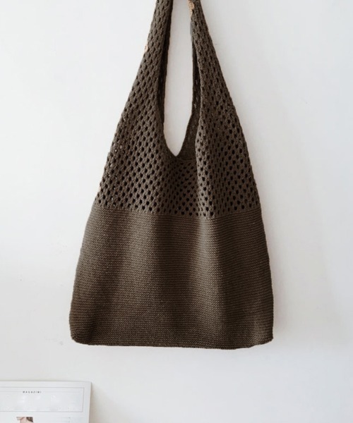 Miniministore（ミニミニストア）の「トートバッグ ニット編み バッグ鞄かばん（トートバッグ・レディース・パープル/グリーン/ブラック/ダークグリーン/ライトイエロー/ラベンダー/ダークブラウン/ダークパープル/ライトブラウン/ベージュ/アイボリー/ブルー/ダークグレー/ライトブルー/グレイッシュブルー/オフホワイト/ミント/イエロー/ワインレッド・フリー）」の5枚目の写真