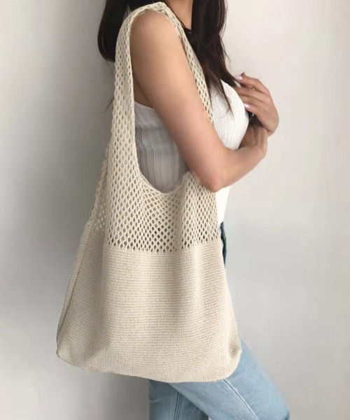 Miniministore（ミニミニストア）の「トートバッグ ニット編み バッグ鞄かばん（トートバッグ・レディース・パープル/グリーン/ブラック/ダークグリーン/ライトイエロー/ラベンダー/ダークブラウン/ダークパープル/ライトブラウン/ベージュ/アイボリー/ブルー/ダークグレー/ライトブルー/グレイッシュブルー/オフホワイト/ミント/イエロー/ワインレッド・フリー）」の20枚目の写真