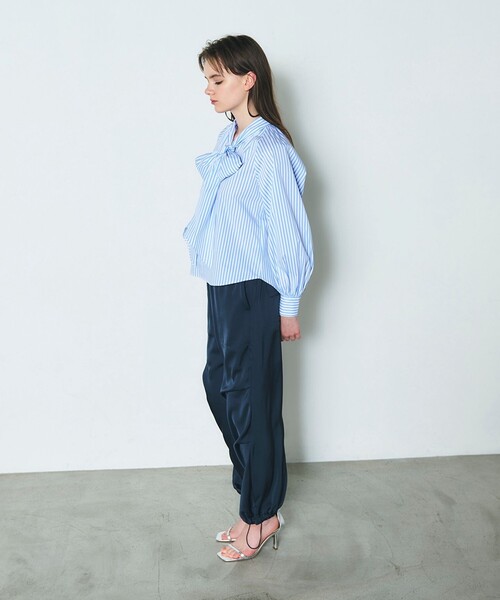 GRACE CONTINENTAL(グレースコンチネンタル)の「サテンワークパンツ(その他パンツ・レディース・キナリ/ネイビー・38/36)」の20枚目の写真