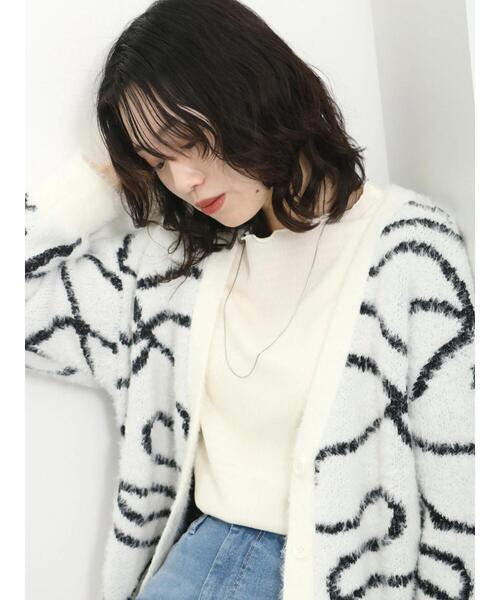 Samansa Mos2 blue(サマンサモスモスブルー)の「◎アソートフェザーカーディガン(カーディガン/ボレロ・レディース・チャコールグレー/ブラック/オフホワイト・F)」の18枚目の写真