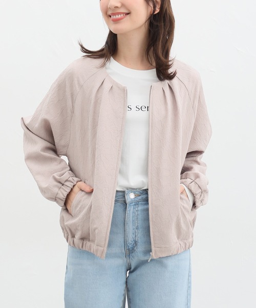 Honeys(ハニーズ)の「ノーカラーブルゾン(ブルゾン・レディース・アイボリー/グレイッシュベージュ/ピンク系その他/オリーブ/ブラック/ベージュ・M/L/S/LL)」の6枚目の写真