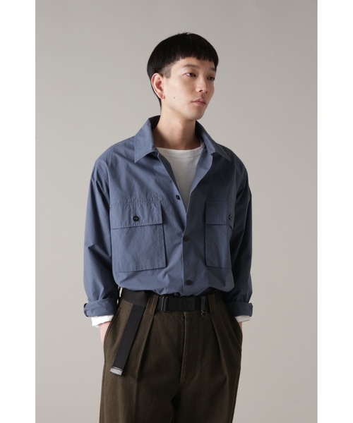MHL.（エムエイチエル）の「ORGANIC COTTON PLAINWEAVE（シャツ/ブラウス・メンズ・ダークブルー/オフホワイト・MEDIUM/LARGE/SMALL）」の2枚目の写真