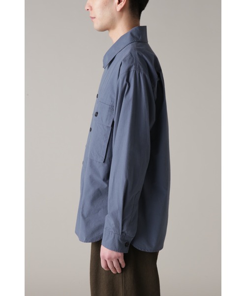 MHL.（エムエイチエル）の「ORGANIC COTTON PLAINWEAVE（シャツ/ブラウス・メンズ・ダークブルー/オフホワイト・MEDIUM/LARGE/SMALL）」の3枚目の写真