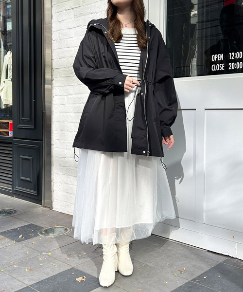 INGNI(イング)の「ウエストドロストマウンテンパーカー/A(マウンテンパーカー・レディース・アイボリー/ブラック/ブルー系・M)」の10枚目の写真