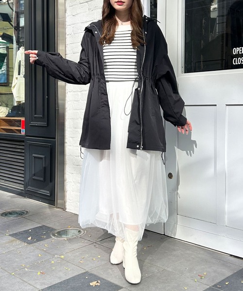 INGNI(イング)の「ウエストドロストマウンテンパーカー/A(マウンテンパーカー・レディース・アイボリー/ブラック/ブルー系・M)」の11枚目の写真