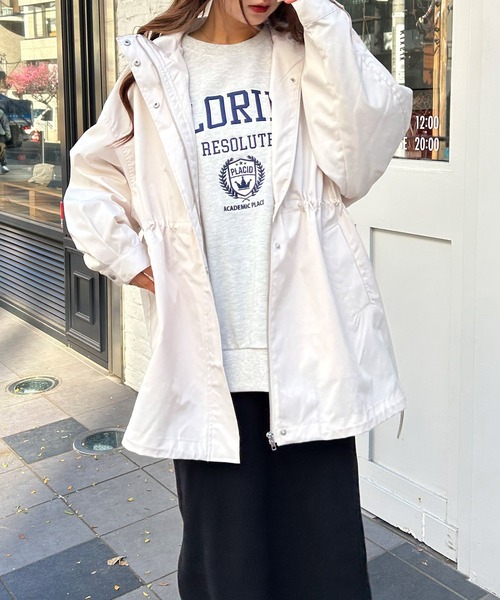 INGNI(イング)の「ウエストドロストマウンテンパーカー/A(マウンテンパーカー・レディース・アイボリー/ブラック/ブルー系・M)」の12枚目の写真