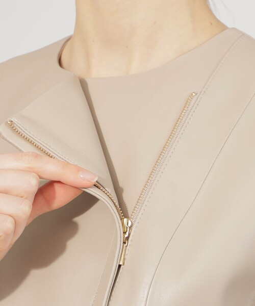 EPOCA（エポカ）の「ソフトシープレザー　ジャケット（ライダースジャケット・レディース・ブラウン系その他5/ベージュ・40）」の6枚目の写真