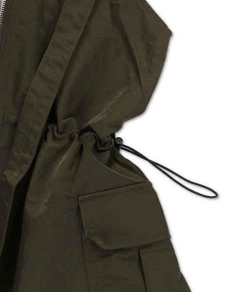 Lull（ルル）の「【Lull / ルル】待望の再入荷！★ミリタリージップベスト（キャミソール・レディース・ブラック/カーキ/オフホワイト・ONESIZE）」の9枚目の写真