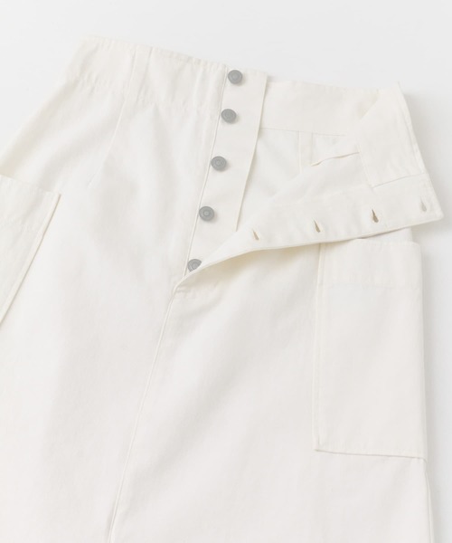 URBAN RESEARCH ROSSO WOMEN（アーバンリサーチ　ロッソ）の「ボタンデニムスカート（スカート・レディース・ホワイト/インディゴブルー・36/38）」の8枚目の写真