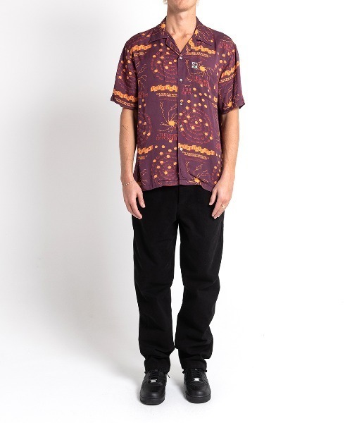 DEUS EX MACHINA(デウスエクスマキナ)の「SMITHSON SS SHIRT(シャツ/ブラウス・メンズ・オフホワイト/レッド系その他・MEDIUM/LARGE)」の4枚目の写真