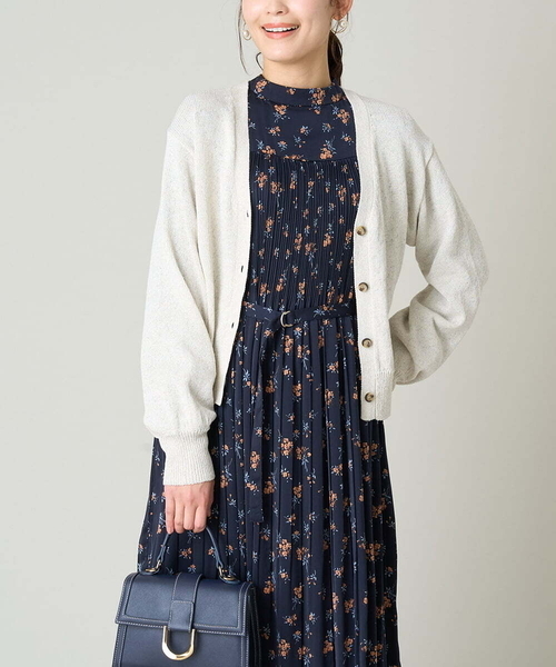 a.v.v（アーヴェヴェ）の「ショートニットカーディガン（カーディガン/ボレロ・レディース・アイボリー/オレンジ・40/36/38）」の2枚目の写真