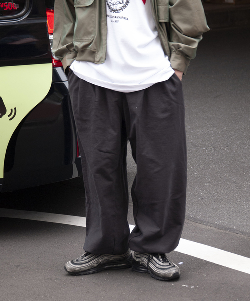 WILLY CHAVARRIA(ウィリーチャバリア)の「【THE SEED BY WILLY CHAVARRIA 】Linus Sweat Pants(スウェットパンツ・メンズ・ライトグレー/ブラック系その他・42/40)」の4枚目の写真