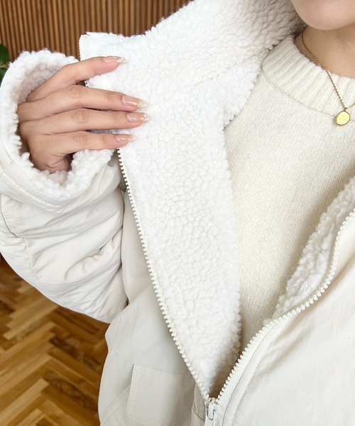 moment+（モーメントプラス）の「裏ボアナイロンスタンドカラー