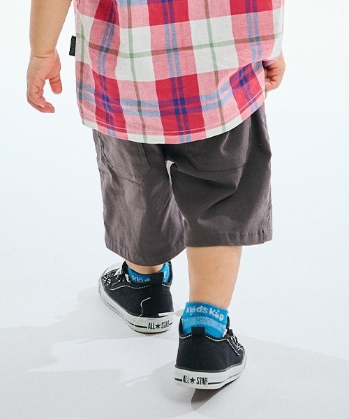 kladskap（クレードスコープ）の「カブトムシワンポイント5分丈シェフパンツ（チノパンツ・キッズ・ベージュ/チャコール/ライラック・100cm/120cm/130cm/110cm/80ｃｍ/90cm）」の5枚目の写真