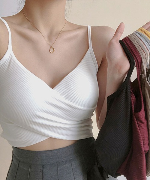 Lace Ladies(レースレディース)の「ソリッドカラー クロスデザイン リブ カップ付き キャミソール(キャミソール・レディース・グレー/ベージュ/ホワイト/ブラック・FREE)」の2枚目の写真