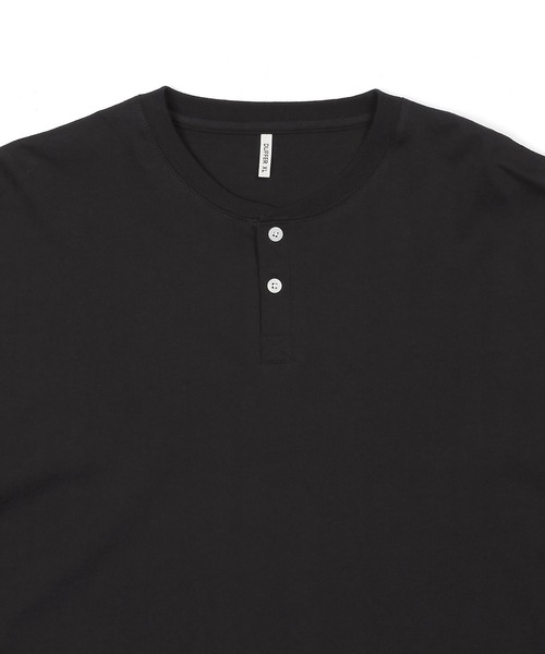 The DUFFER of ST.GEORGE(ザダファーオブセントジョージ)の「8oz HEAVY WEIGHT OVER SIZE HENLEY TEE:8オンス ヘビーウェイト オーバーサイズ ヘンリーネックTシャツ(Tシャツ/カットソー・メンズ・ブルーグレー/グレイッシュベージュ/スミクロ/オフホワイト・X-LARGE/LARGE/MEDIUM/SMALL/XX-LARGE)」の9枚目の写真