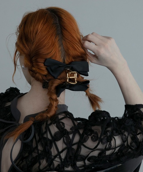 BONLECILL noir（ボンルシールノワール）の「【BONLECILL noir】サテンリボンヘアクリップ（バレッタ/ヘアクリップ・レディース・ベージュ/オフホワイト/ブラック・FREE）」の7枚目の写真