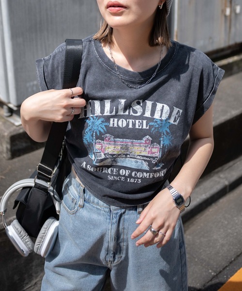 WEGO(ウィゴー)の「WEGO/ヴィンテージウォッシュドロストデザインT(Tシャツ/カットソー・レディース・グレー系その他/スミクロ/その他2/その他1/その他3/その他4・FREE)」の5枚目の写真