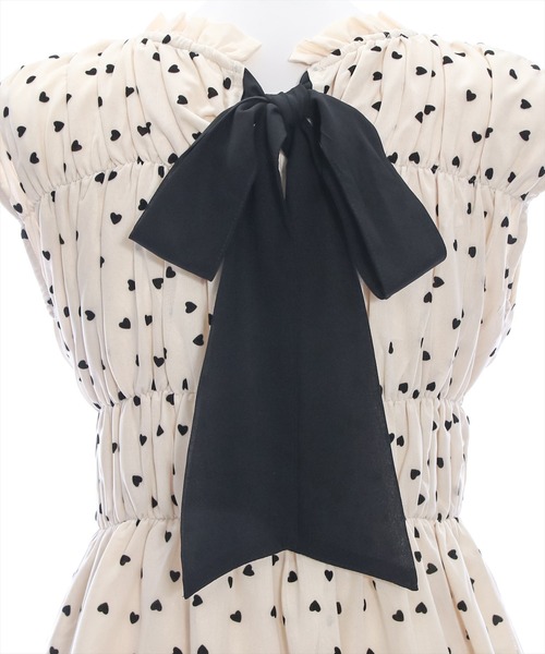 clear（クリア）の「バックリボンハート柄フロッキープリントトップス[ウィッシュコア ガーリー]≪再入荷≫（Tシャツ/カットソー・レディース・ブラック/オフホワイト/ベージュ・F）」の8枚目の写真