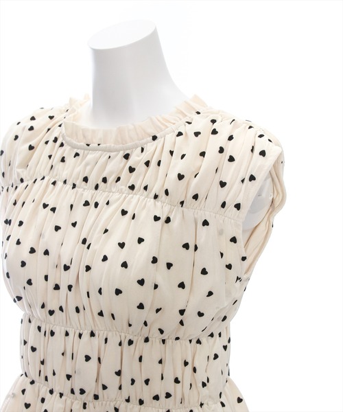 clear（クリア）の「バックリボンハート柄フロッキープリントトップス[ウィッシュコア ガーリー]≪再入荷≫（Tシャツ/カットソー・レディース・ブラック/オフホワイト/ベージュ・F）」の9枚目の写真