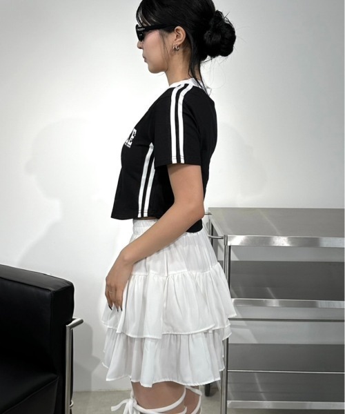 XU(エックスユー)の「ストリートファッション XU エックスユー sporty track crop tee 半袖Tシャツ 半袖トップス クロップTシャツ ロゴTシャツ トラッックTシャツ スポーティートップス 韓国ファッション 韓国ストリート ストリートブランド ブロークコア ブロケットコア(Tシャツ/カットソー・レディース・ブラック・ONE SIZE)」の8枚目の写真