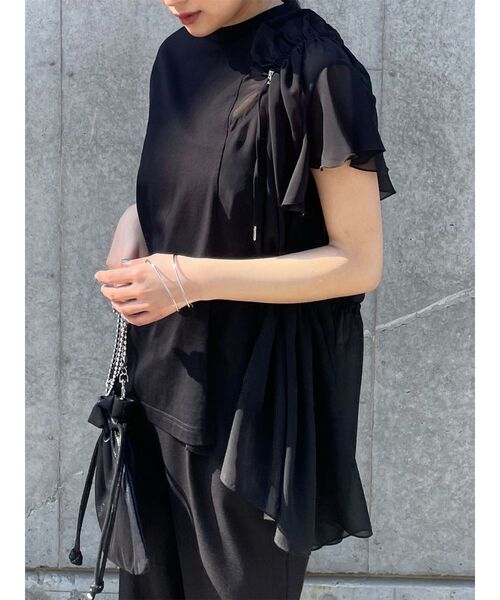 MURUA(ムルーア)の「ドッキングオーバーTシャツ(Tシャツ/カットソー・レディース・ホワイト/ブラック・FREE)」の2枚目の写真