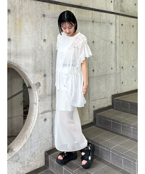 MURUA(ムルーア)の「ドッキングオーバーTシャツ(Tシャツ/カットソー・レディース・ホワイト/ブラック・FREE)」の6枚目の写真