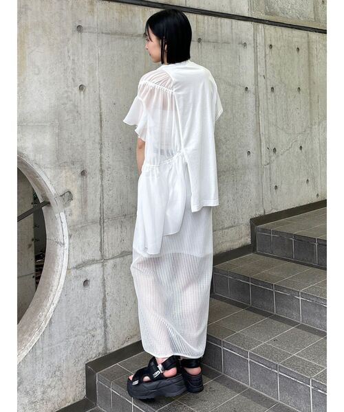 MURUA(ムルーア)の「ドッキングオーバーTシャツ(Tシャツ/カットソー・レディース・ホワイト/ブラック・FREE)」の7枚目の写真