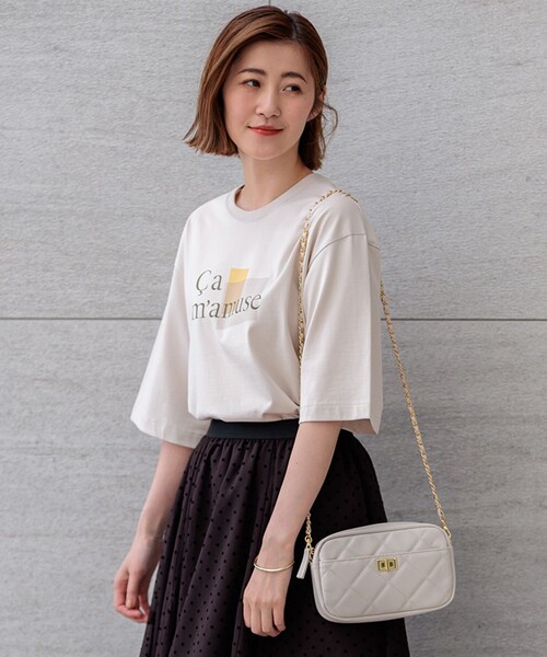 23区 S(ニジュウサンクチイサイサイズ)の「【洗える】Ca mamuse ロゴ TEE(Tシャツ/カットソー・レディース・ホワイト系/ダルブルー系/ベージュ系・32)」の3枚目の写真