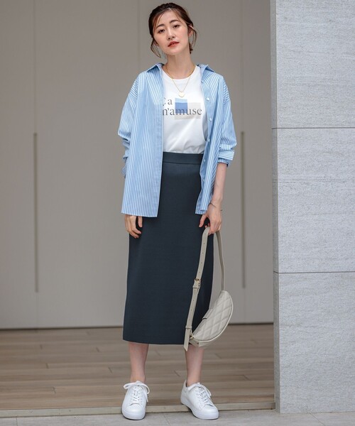 23区 S(ニジュウサンクチイサイサイズ)の「【洗える】Ca mamuse ロゴ TEE(Tシャツ/カットソー・レディース・ホワイト系/ダルブルー系/ベージュ系・32)」の5枚目の写真