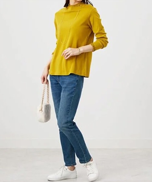 BELLUNA PLUS(ベルーナ)の「重ね着風フリル衿プルオーバー(Tシャツ/カットソー・レディース・モカ/イエロー系/ブラック系/オフホワイト/ネイビー系/ライラック系1・MEDIUM/LARGE/X-LARGE)」の21枚目の写真