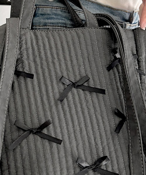 Julia Boutique(ジュリアブティック)の「2WAYリボン付きトートバッグ/24630(トートバッグ・レディース・グレー/ブラック・ONE)」の7枚目の写真