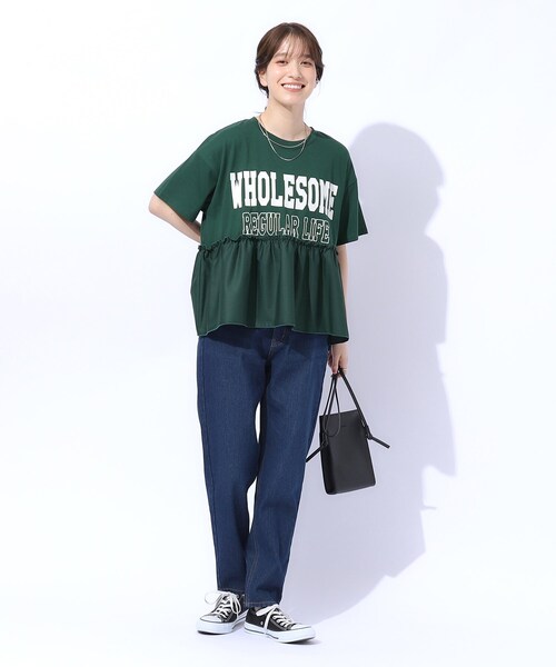 Cutie Blonde（キューティーブロンド）の「一枚でこなれ見え 裾フリル切り替えTシャツ（Tシャツ/カットソー・レディース・ホワイト系/チャコールグレー/モスグリーン・02/03/04）」の14枚目の写真