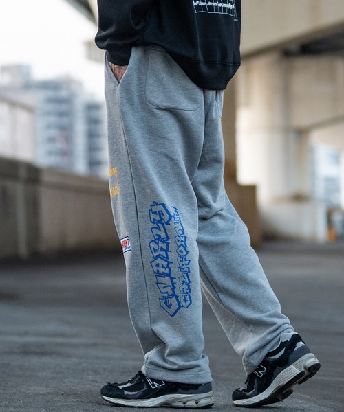 PALACE ワッペン　グレー スウェット PALACE ワッペン グレー スウェット