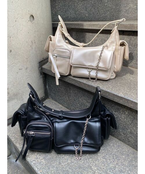 RESEXXY（リゼクシー）の「マルチポケットハンドバッグ（ハンドバッグ・レディース・アイボリー/ブラック・FREE）」の3枚目の写真