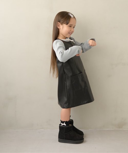 Lycee mine（リセマイン）の「【やわらか合皮】ジャンパースカート（ジャンパースカート・キッズ・ブラック・100cm/110cm/120cm/130cm/140cm/150cm）」の3枚目の写真