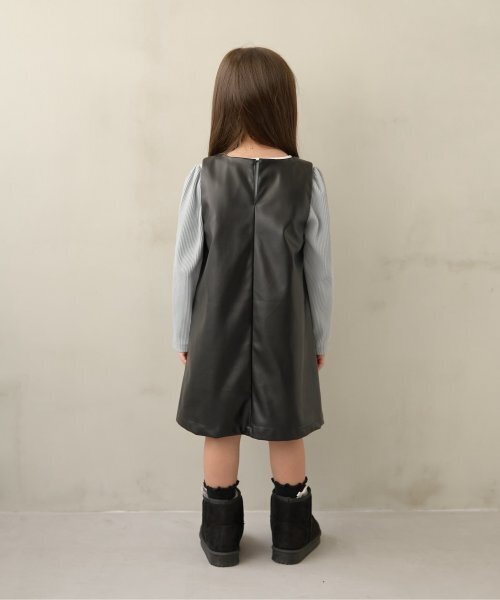 Lycee mine（リセマイン）の「【やわらか合皮】ジャンパースカート（ジャンパースカート・キッズ・ブラック・100cm/110cm/120cm/130cm/140cm/150cm）」の4枚目の写真