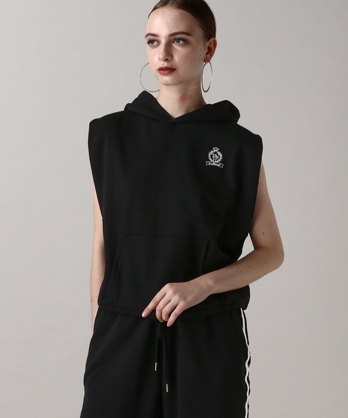 FOREVER 21(フォーエバー トゥエンティーワン)の「【2024FW】フーディー裏毛ノースリーブスウェット(スウェット・レディース・ブラック/グレー・FREE)」の9枚目の写真