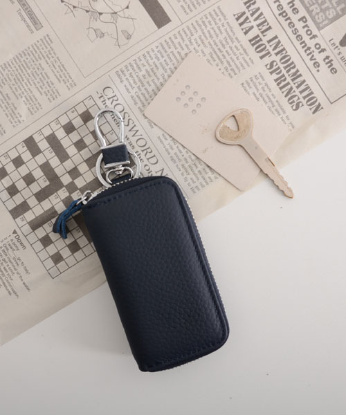 TONE SELECT GOODS（トーンセレクトグッズ）の「【float】マシュマロタッチ キーチェーン カード スマートキー 多機能 キーケース【10色展開】（キーケース/キーアクセサリー・レディース・ベージュ/ネイビー/ダークブラウン/ブラック/アッシュブラウン/ライトグリーン/ターコイズブルー/レッド/ラベンダー/ピンクベージュ・FREE）」の6枚目の写真