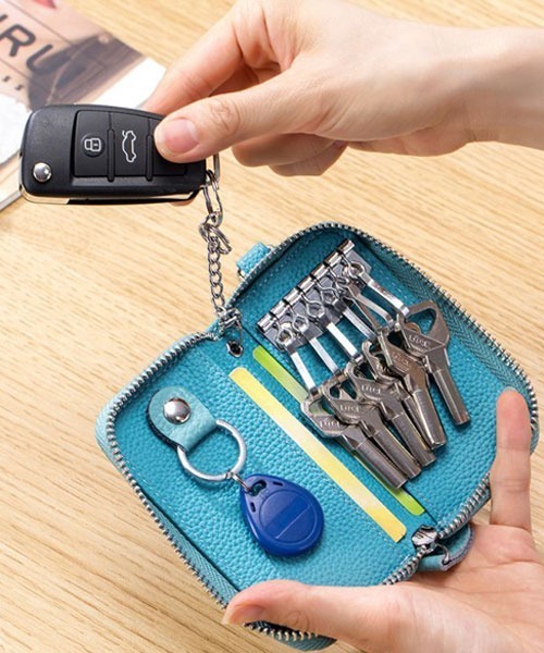 TONE SELECT GOODS（トーンセレクトグッズ）の「【float】マシュマロタッチ キーチェーン カード スマートキー 多機能 キーケース【10色展開】（キーケース/キーアクセサリー・レディース・ベージュ/ネイビー/ダークブラウン/ブラック/アッシュブラウン/ライトグリーン/ターコイズブルー/レッド/ラベンダー/ピンクベージュ・FREE）」の11枚目の写真